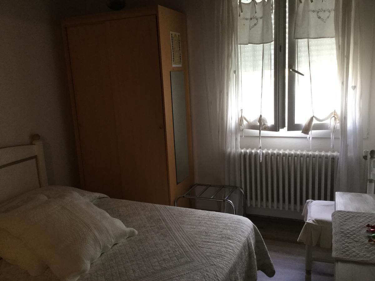 Hotel Le Méditérranée Saintes-Maries-de-la-Mer Esterno foto