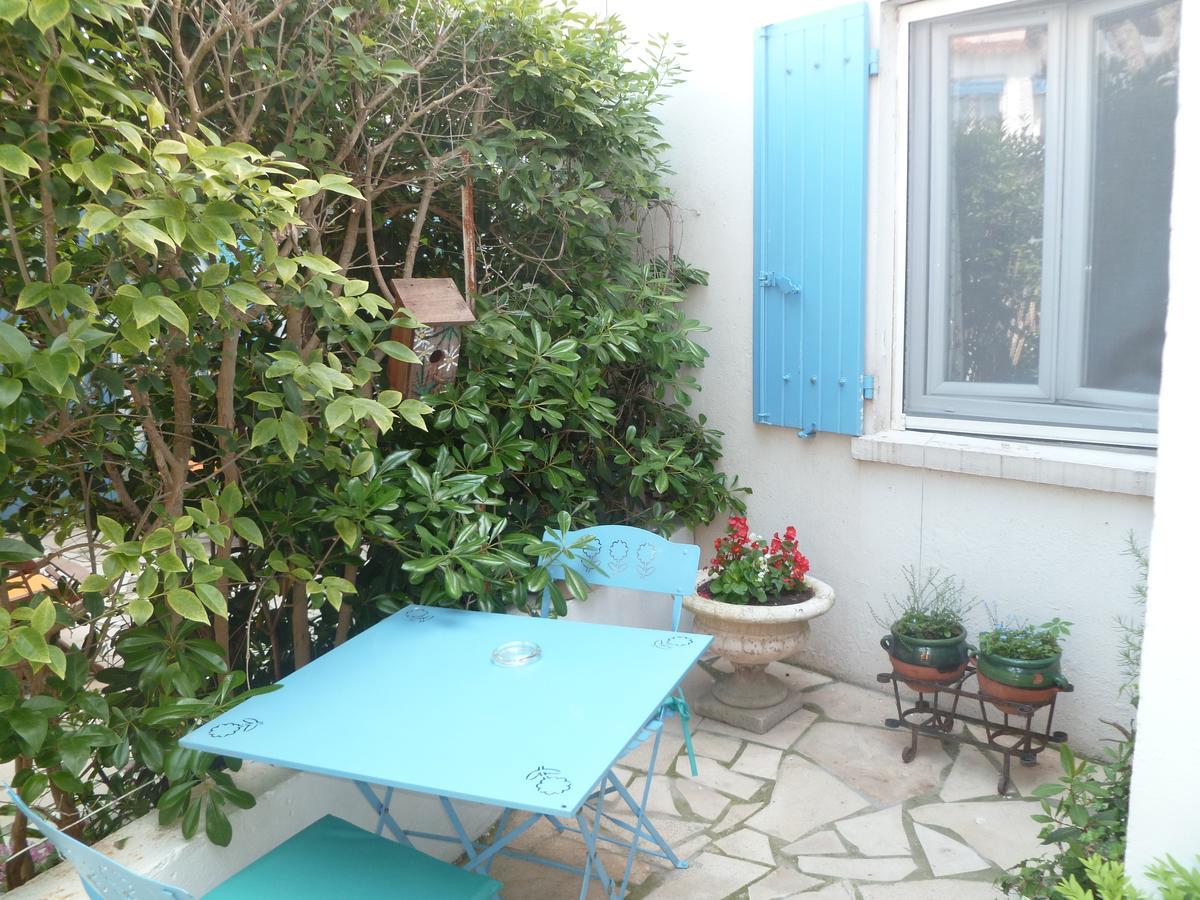 Hotel Le Méditérranée Saintes-Maries-de-la-Mer Esterno foto