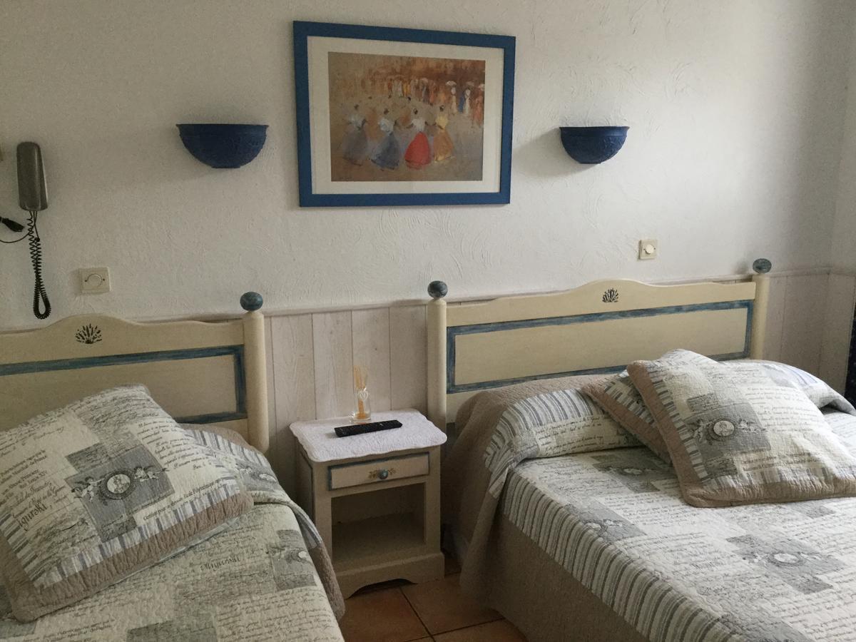 Hotel Le Méditérranée Saintes-Maries-de-la-Mer Esterno foto